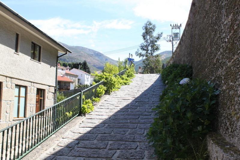 Casa Da Ribeira Casa de hóspedes Alvoco da Serra Exterior foto
